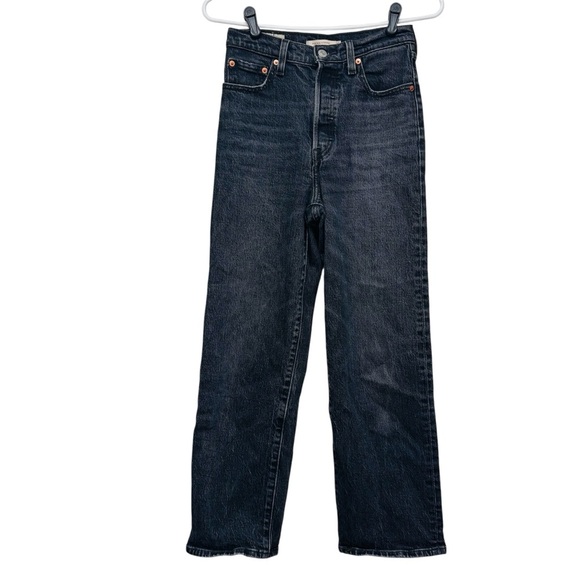 Levi’s Ribcage Straight Ankle Jeans - Picture 2 of 11